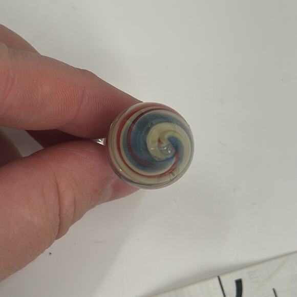 Art glass tear drop pendant - Picture 5 of 5